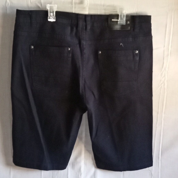 Men shorts - Picture 3 of 5